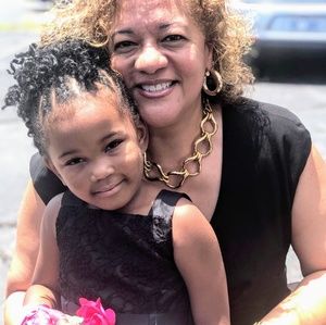 Meet your Posher, Vanessa